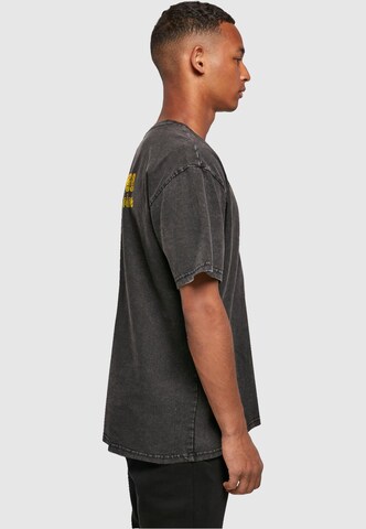 Merchcode Shirt 'Yellow Submarine - Monster No.6' in Zwart