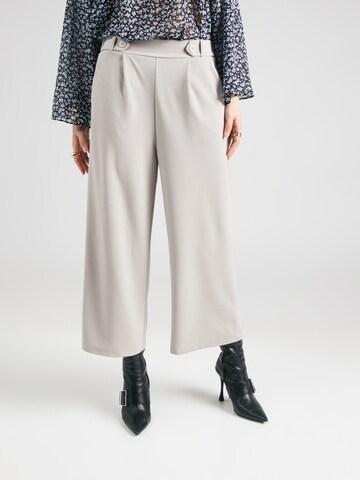 QS Wide leg Pleat-front trousers in Grey: front