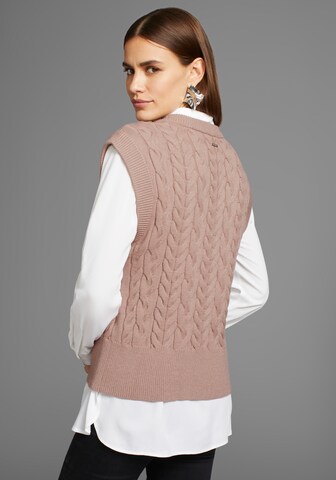 HECHTER PARIS Sweater in Pink