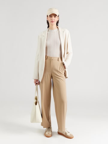 Tricou body 'Clara' de la ABOUT YOU pe alb