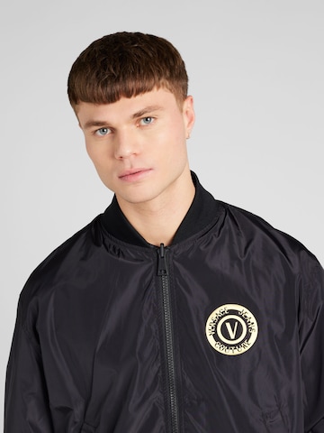 Veste mi-saison '76UP407' Versace Jeans Couture en noir