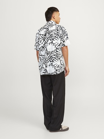 Regular fit Camicia 'JORJoshua Aruba' di JACK & JONES in bianco