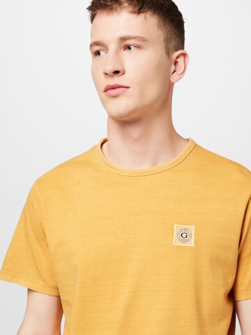 T-Shirt GUESS en jaune