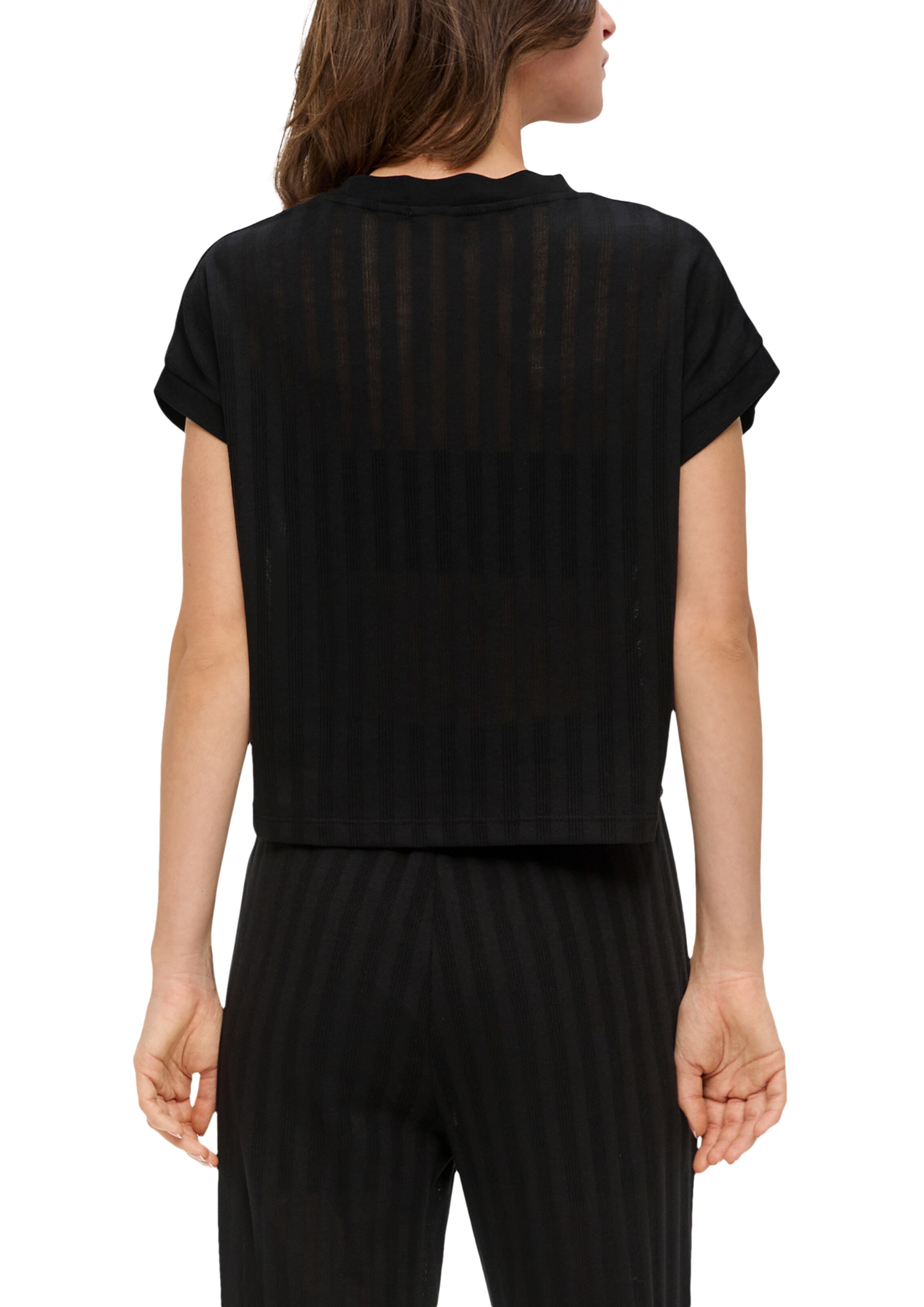 QS Пуловер в черно