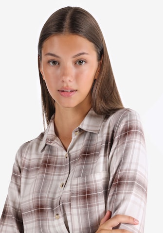 Colin's Blouse in Bruin