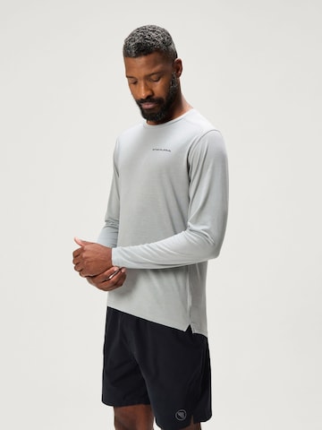 ENDURA Funktionsshirt 'Loop' in Grau: Vorderseite