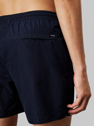 Calvin Klein Swimwear Zwemshorts 'Essentials' in Blauw