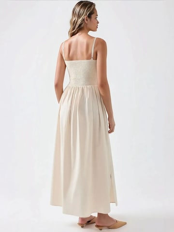Hiccup Dress in Beige