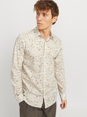Jack & Jones Premium Regular fit Button Up Shirt 'JPRBLABARNES' in White: front