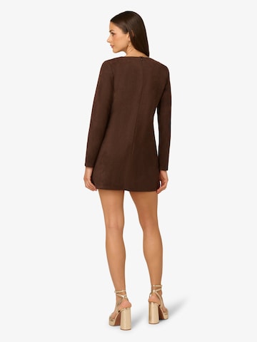 Adrianna Papell Kokerjurk 'Suede Shift Dress' in Bruin