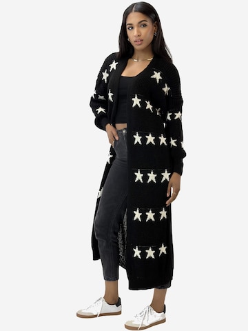 Elara Strickmantel in Schwarz