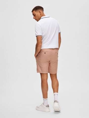 SELECTED HOMME Regular Shorts 'Brody' in Braun