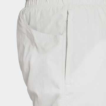 ADIDAS ORIGINALS - regular Pantalón en gris