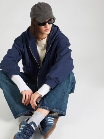 WEEKDAY Sweat jacket 'Boxy' in Blue