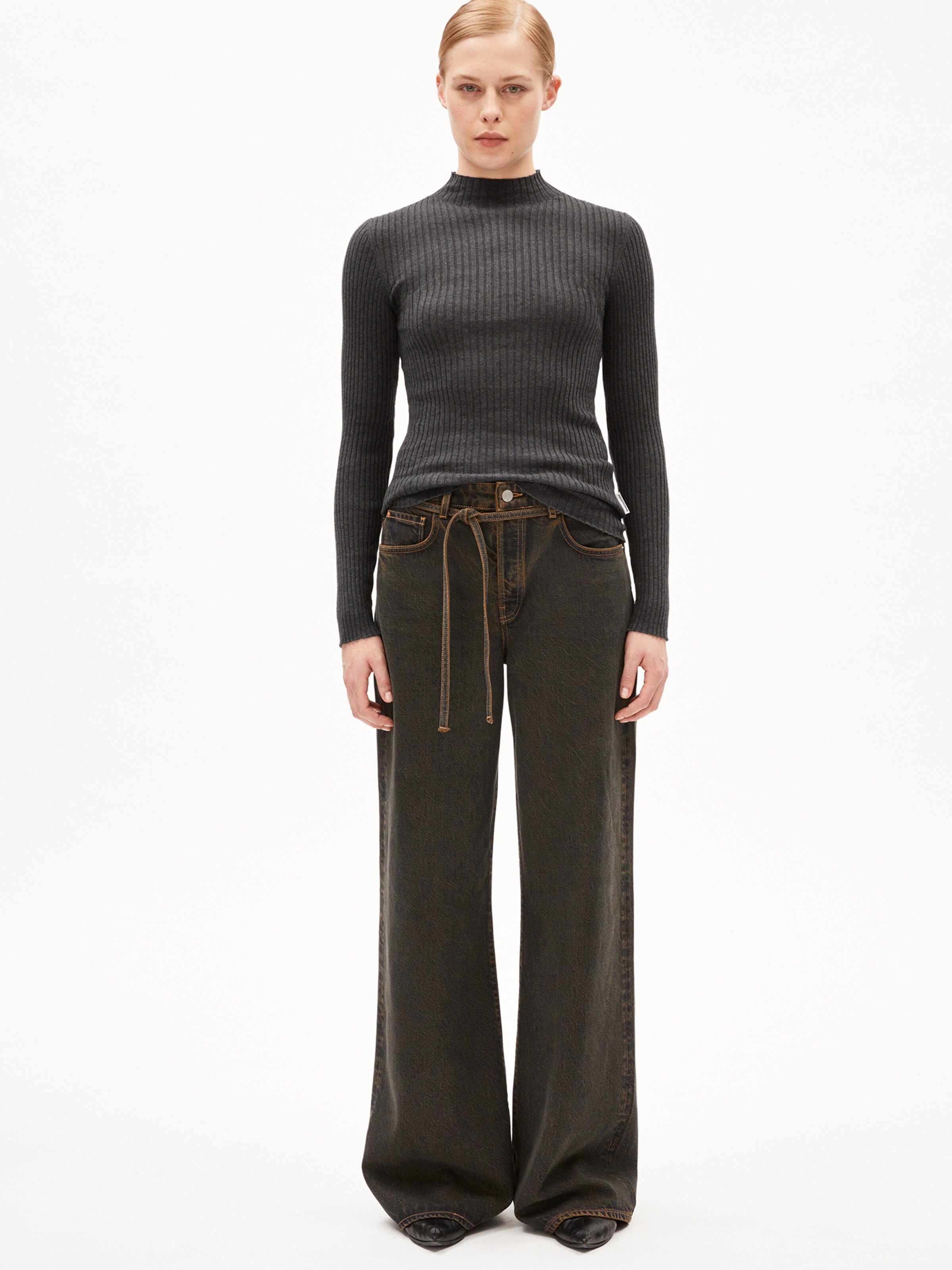 ARMEDANGELS Strickpullover ' ALAANIA ' in Grau: Vorderseite