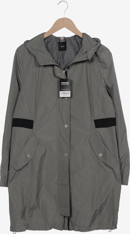 zero Jacket & Coat in XL in Grey: front