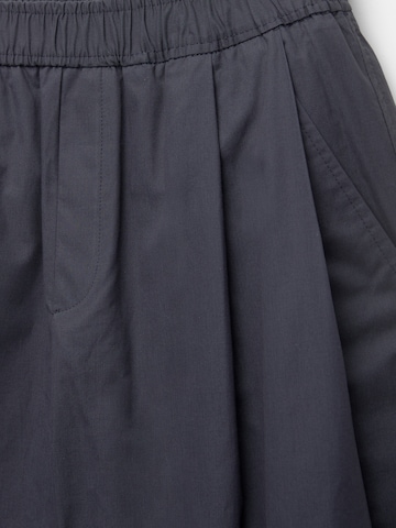 Pull&Bear Wide leg Pleat-front trousers in Blue