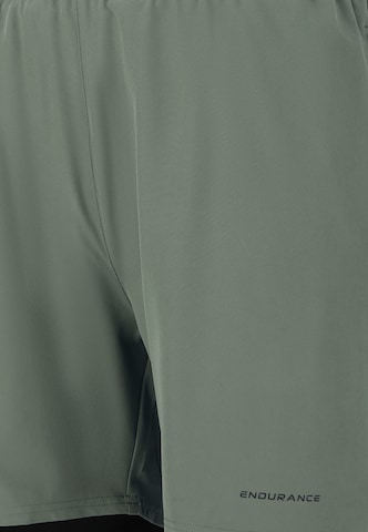 ENDURANCE Regular Sportshorts 'Kros' in Grün