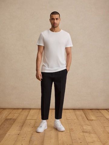 DAN FOX APPAREL Regular Pleat-Front Pants 'Toni' in Black