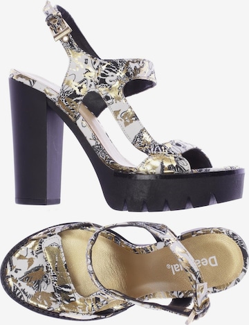 Desigual Sandalen 36 in Gold: Vorderseite
