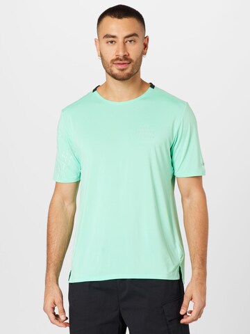 NIKE - Camisa funcionais 'Rise 365' em verde: frente