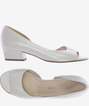 PETER KAISER High Heels & Pumps in 37,5 in White: front