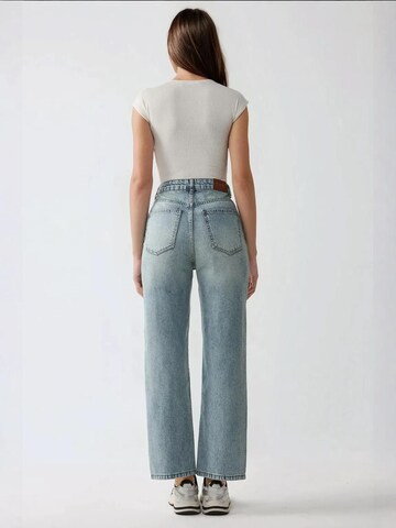 Hiccup Regular Jeans in Blau