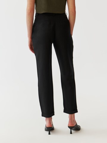 TATUUM - regular Pantalón 'Koso' en negro