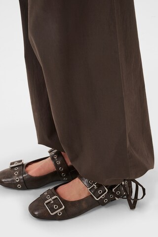 SAINT TROPEZ Loosefit Broek 'Soames' in Bruin