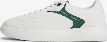 TOMMY HILFIGER Tennised 'MODERN LIGHTCUP', värv beež: eest vaates