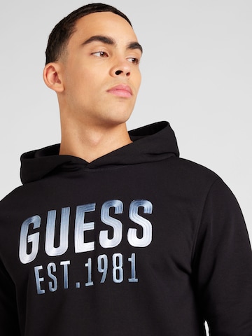 Bluză de molton 'BEAU' de la GUESS pe negru