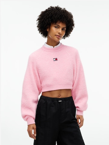 Pulover de la Tommy Jeans pe roz: față