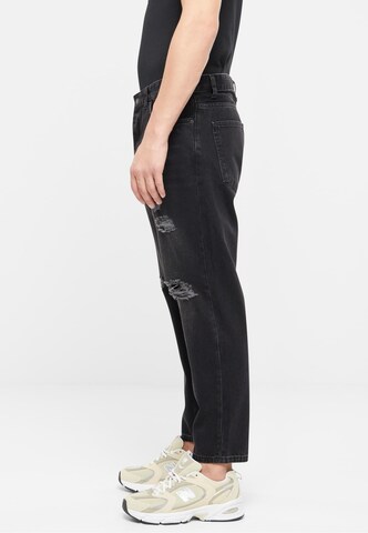 2Y Premium Regular Jeans in Black