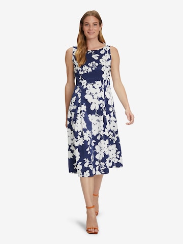 Vera Mont Cocktail Dress in Blue: front