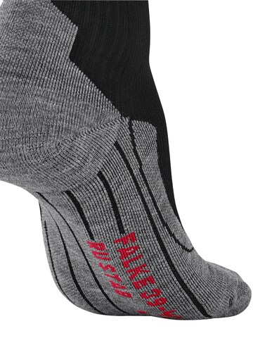 FALKE Athletic Socks 'RU Compression Stabilizing' in Black