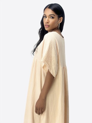 Elara Kleid in Orange