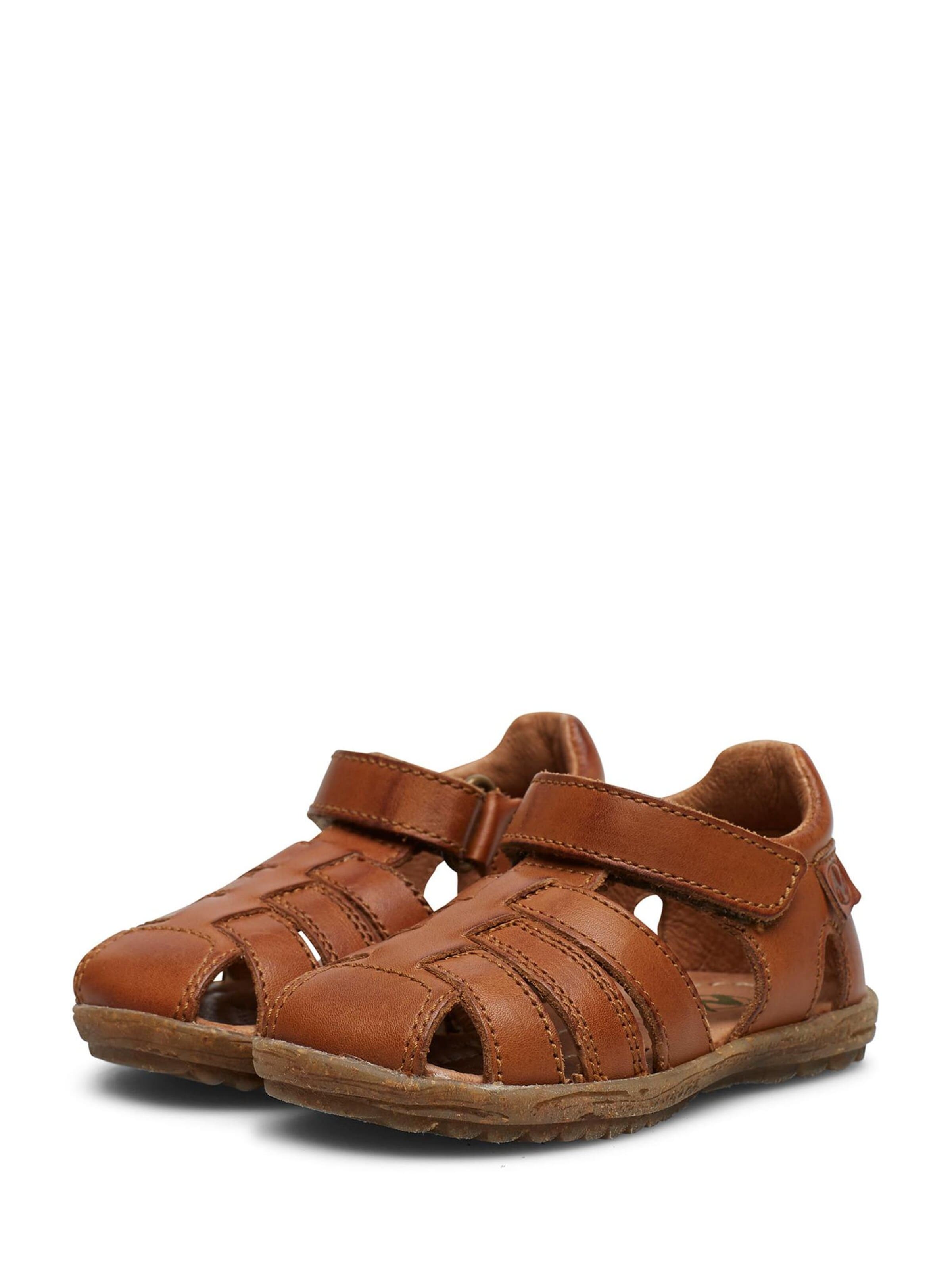 Chaussures ouvertes 'SEE' NATURINO en marron