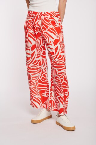 Hailys Loose fit Pants in Red: front