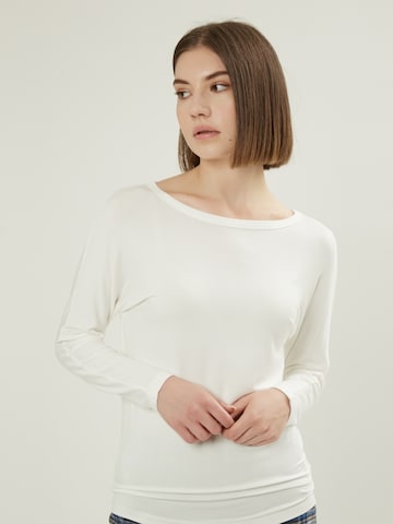 Influencer Shirt in Weiß