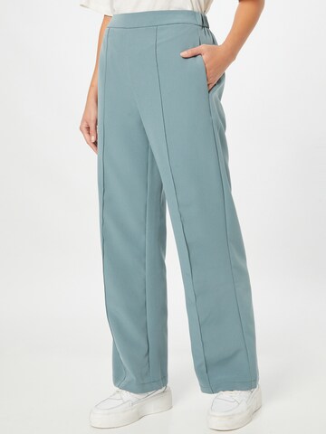 Wide Leg Pantalon 'PCBOZZY' PIECES en bleu : devant