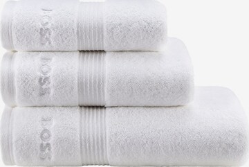 BOSS Shower Towel in White