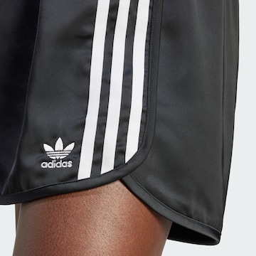 Loosefit Pantaloni de la ADIDAS ORIGINALS pe negru