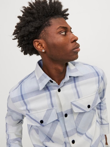 JACK & JONES - Ajuste confortable Camisa 'Roy' en azul