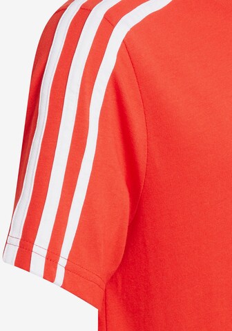 ADIDAS SPORTSWEAR Функционална тениска 'Essentials 3-Stripes' в червено