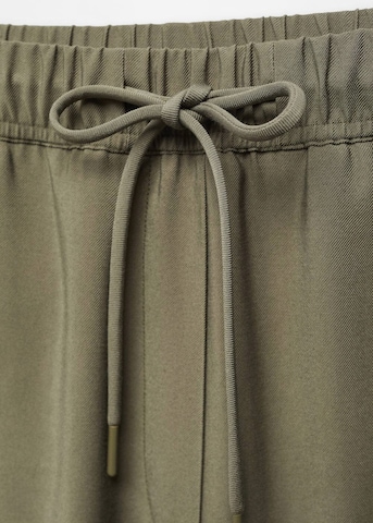 MANGO Loosefit Hose 'Fluido' in Grün