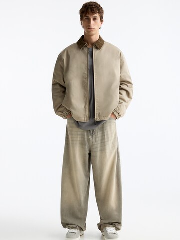 Pull&Bear Välikausitakki värissä ruskea