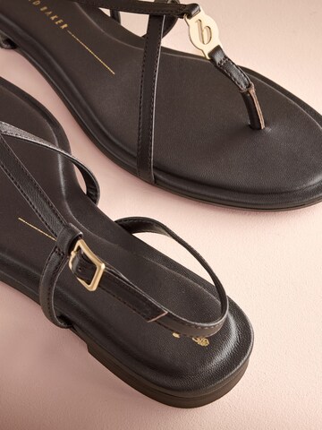 Tongs B by Ted Baker en marron