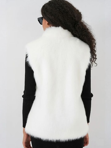 Gilet di Bigdart in bianco