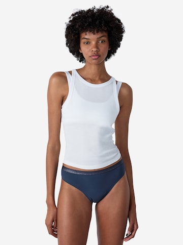 ETAM Panty in Blue: front