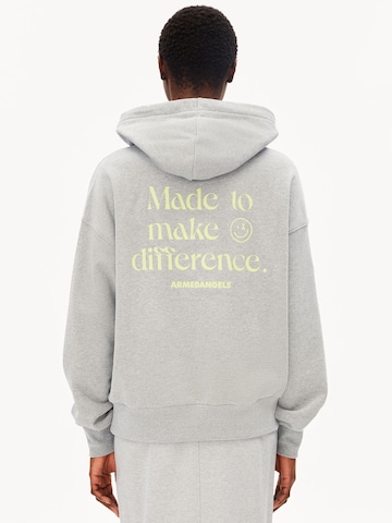 ARMEDANGELS Sweatshirt 'FRANCISARAA' in Grijs